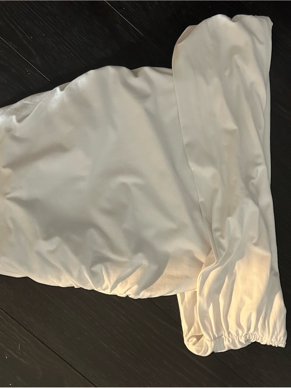 Abercrombie and Fitch white off the shoulder top in XS